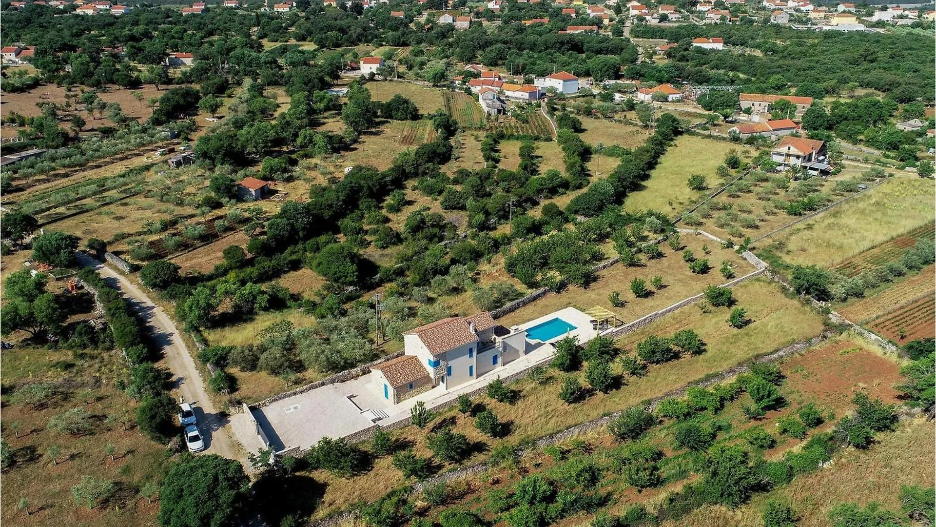 Holiday home Villa Kamen Debeljak