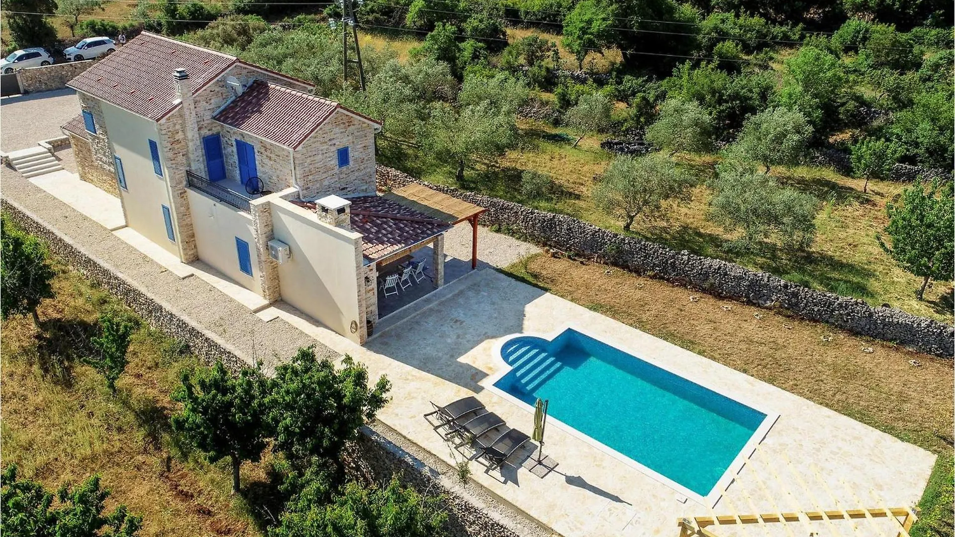 Holiday home Villa Kamen Debeljak